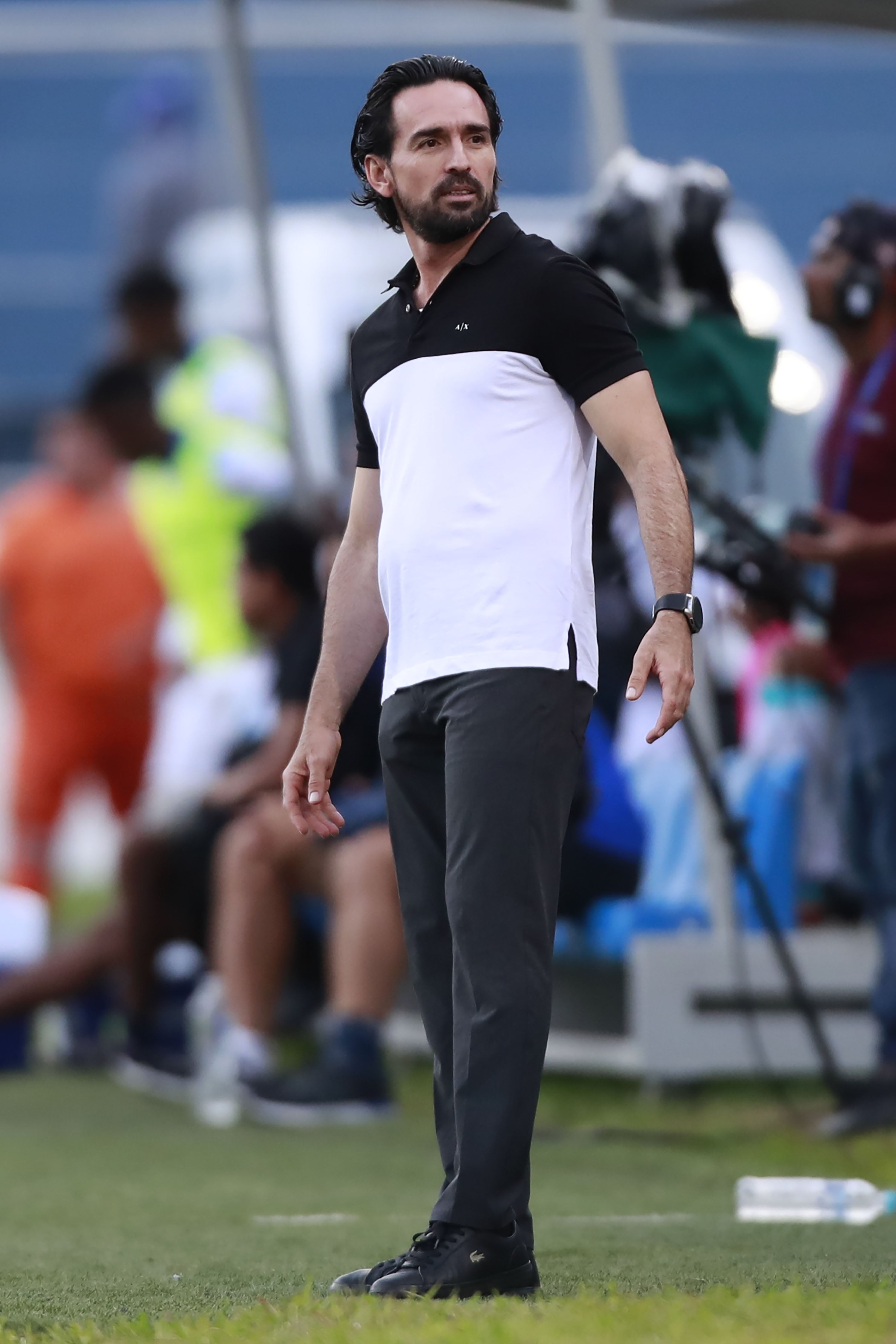 Gerardo Espinoza podría llegar a Chivas