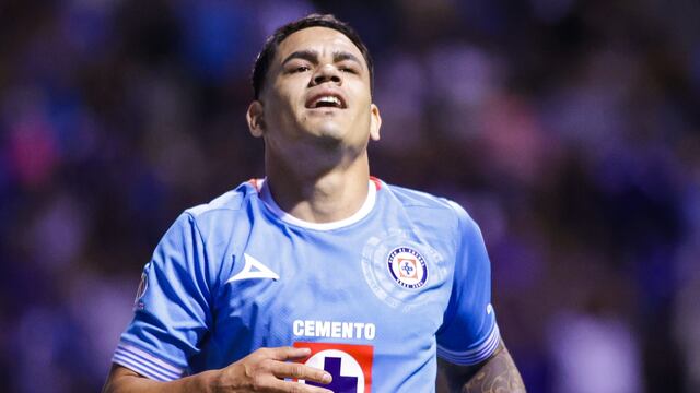 Nicolás Larcamón finalmente resolvió la duda sobre si el Toro Fernández será el otro delantero de Cruz Azul tras el fichaje fallido de Luka Jovic