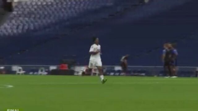 Endrick marca su primer gol con el Real Madridvv pero lo que más sorprende es lo que hizo tras el partido