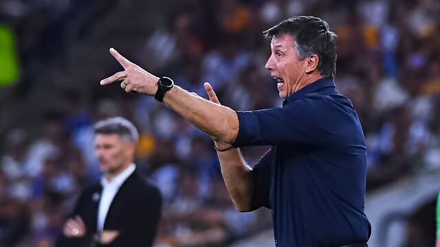 Robert Dante Siboldi, en un partido con Club Tigres.