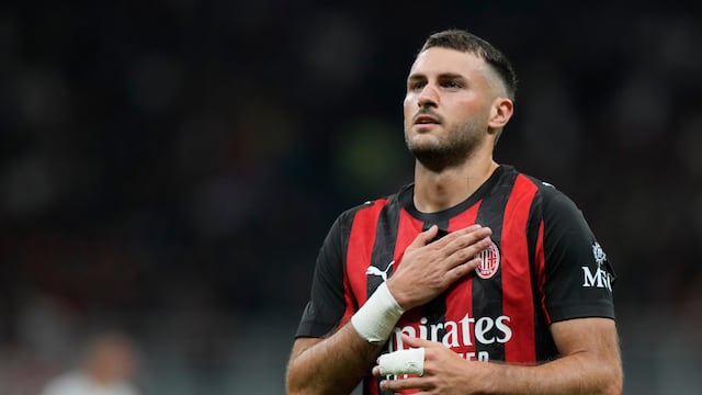 “Es parecido a Julián Álvarez”;estrella de la Premier League elogia a Santiago Giménez.