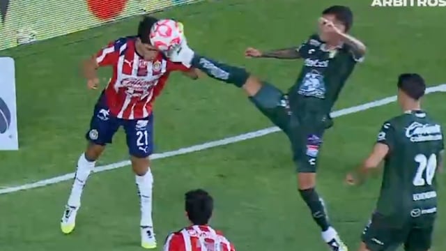 La Comisión de Arbitraje confirmó que Chivas fue afectado por el arbitraje en su visita a León donde perdieron por la mínima diferencia.