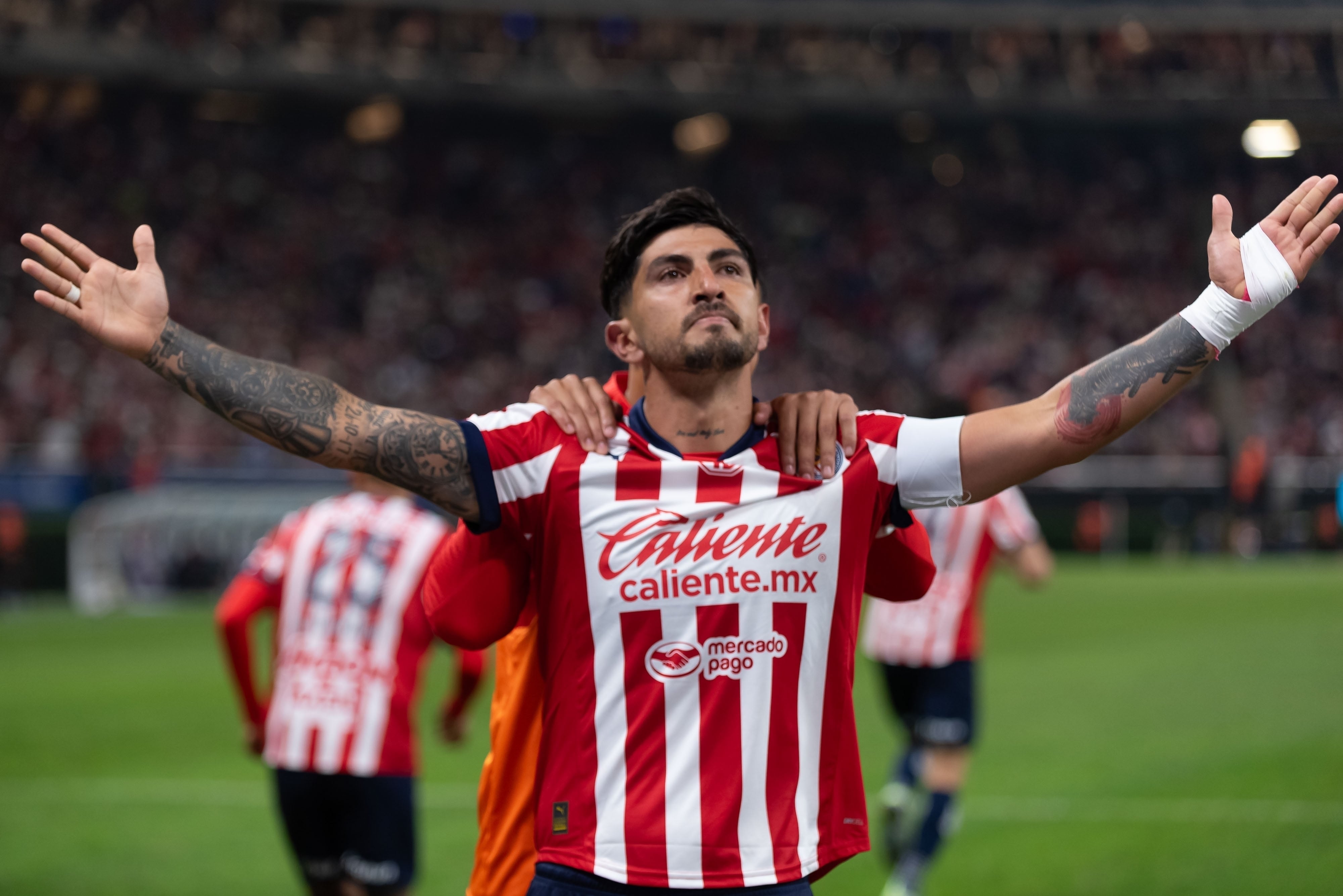 Víctor Guzmán, jugador de Chivas.