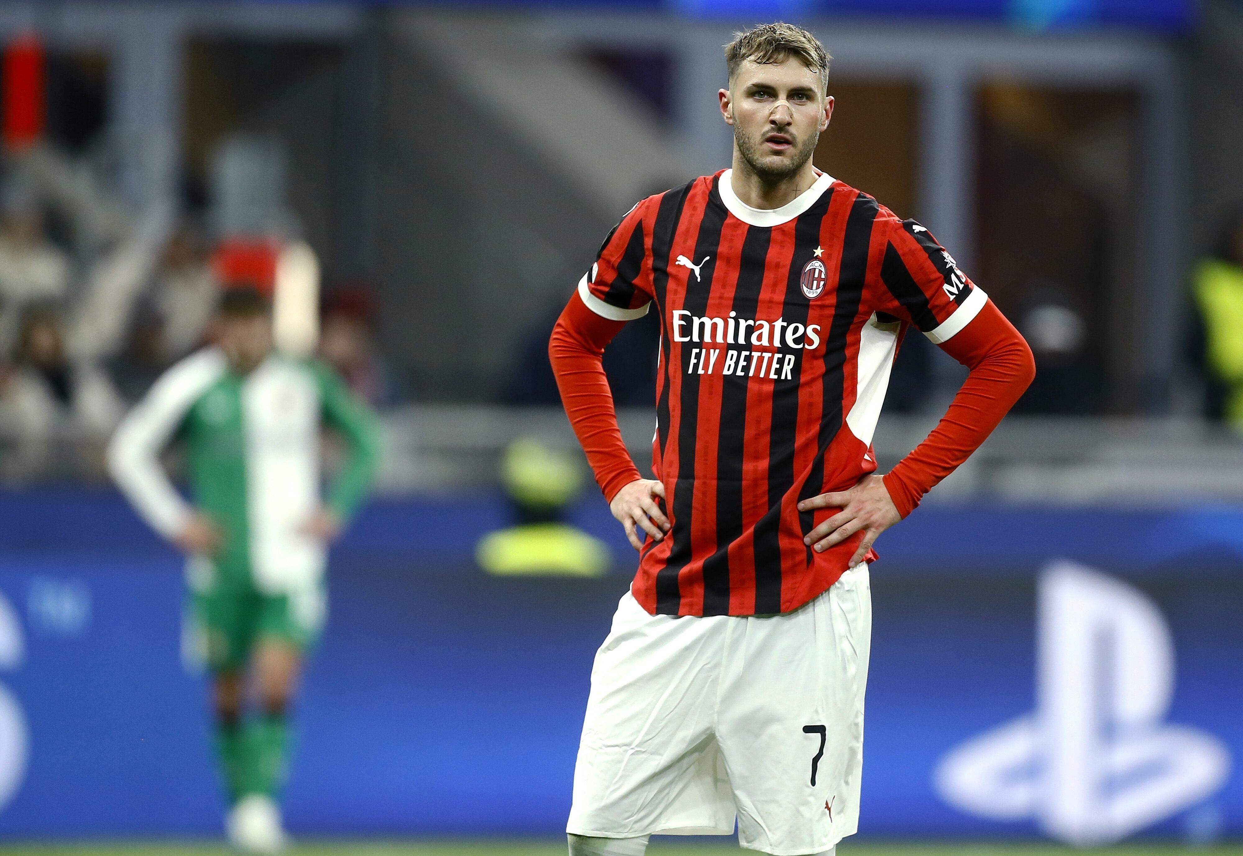 Santiago Gimenez con AC Milan.