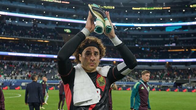Memo Ochoa, en un partido con la Selección Mexicana.