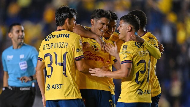 Jugadores del Club América en el Estadio Ciudad de los Deportes.