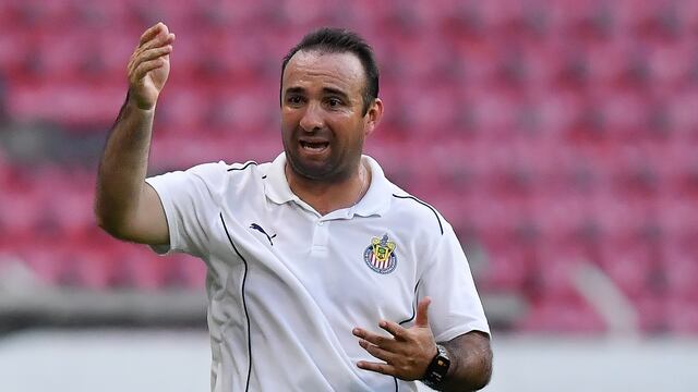 Fans de Chivas femenil planean boicot para que despidan a su entrenador y directora deportiva