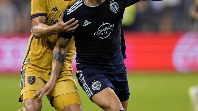 El refuerzo en ofensiva que llegaría a Chivas desde la MLS; no es Alan Pulido