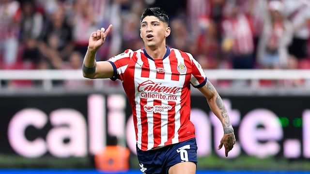 Revelan audios del VAR del polémico gol de Alan Pulido en el Chivas vs Pachuca