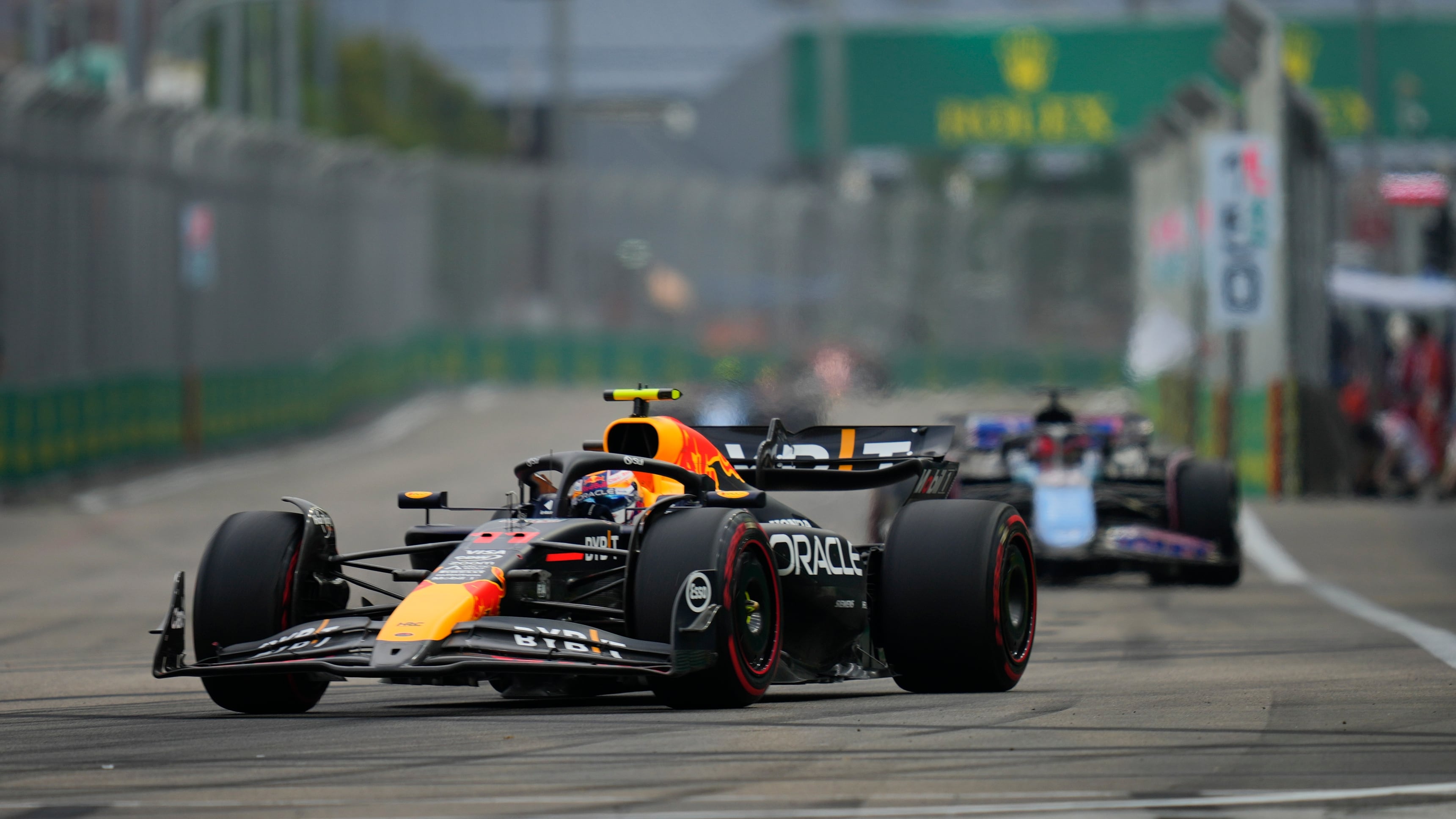 Checo Pérez en el GP de Singapur
