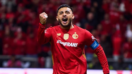 Alexis Vega no se olvida de Chivas y dedica su campeonato con Toluca