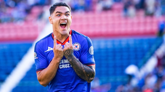 Toro Fernández ya volvió a jugar con Cruz Azul y hasta metió gol