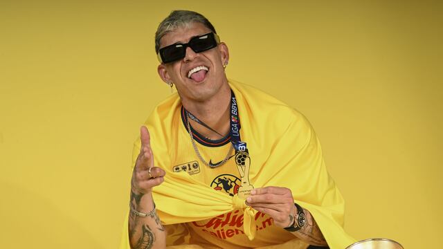 Chicote Calderón, defensa de América.