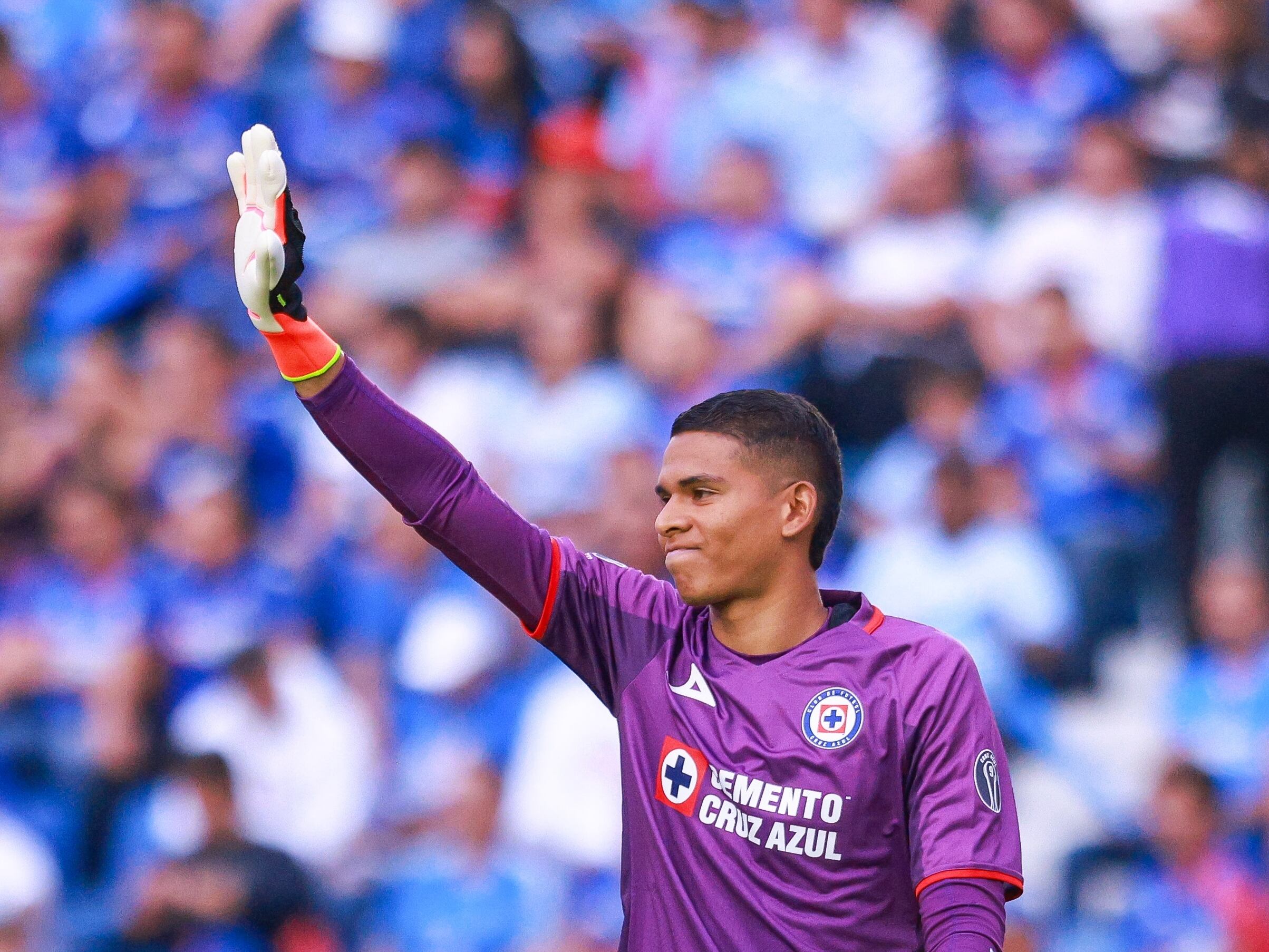 Kevin Mier con Cruz Azul.