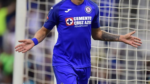Exhiben a ex de Cruz Azul por acosar a periodista; ya tiene graves antecedentes