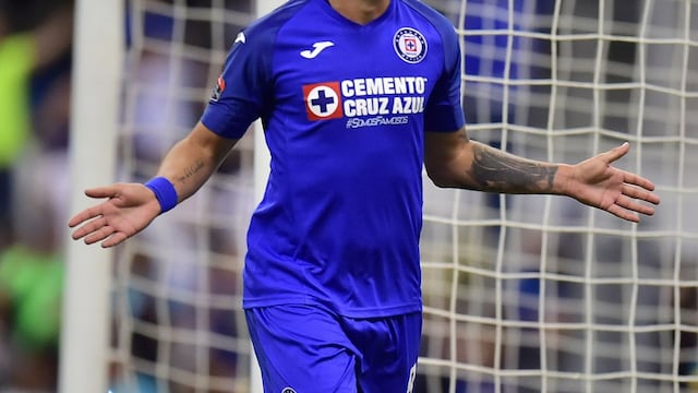 Exhiben a ex de Cruz Azul por acosar a periodista; ya tiene graves antecedentes.