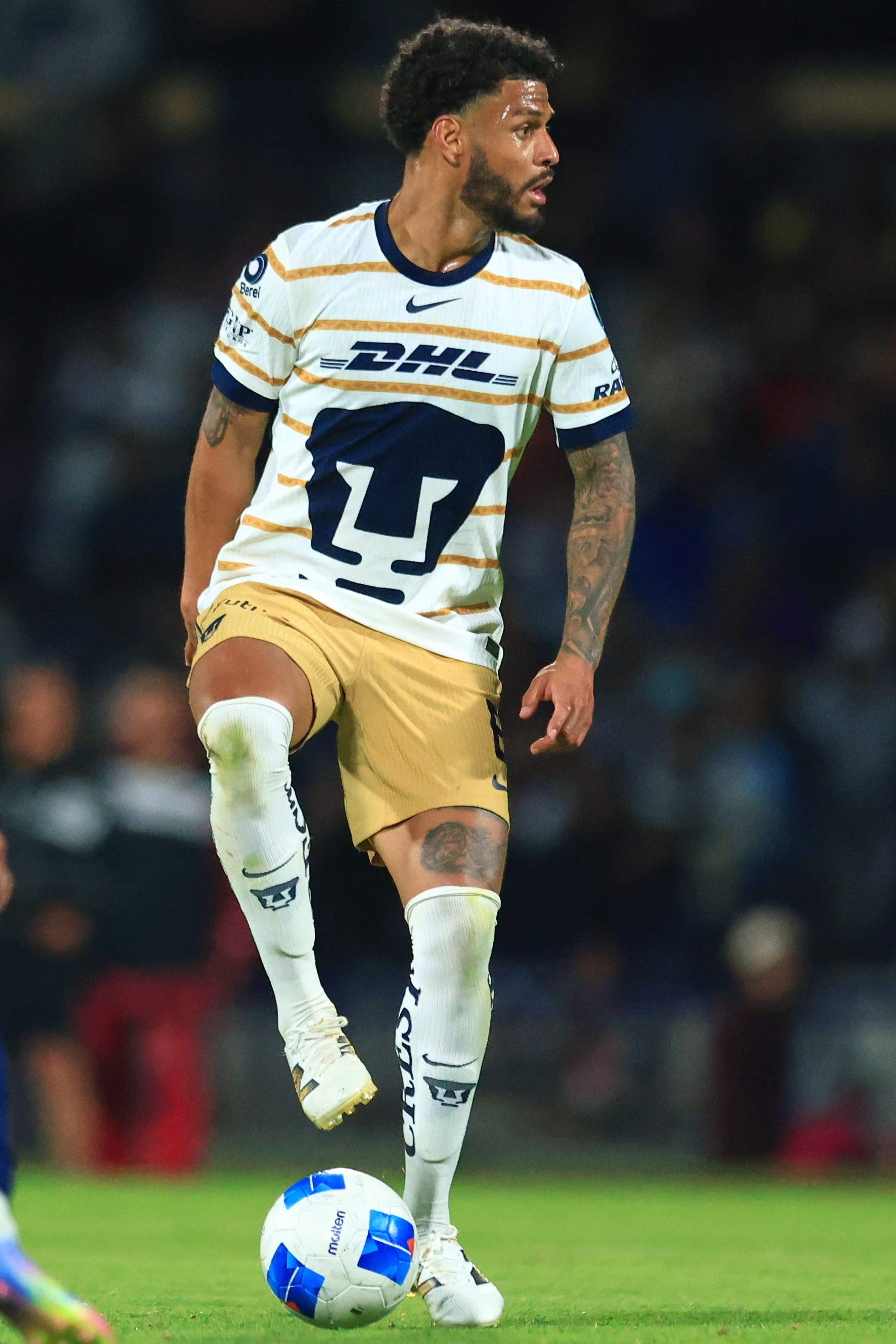 José Caicedo con Pumas