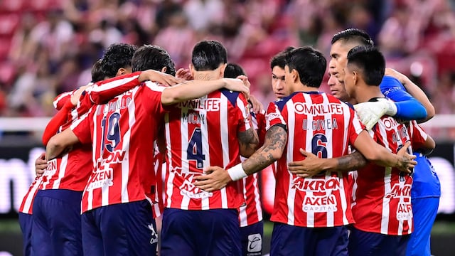 ¿Chivas cambia de patrocinador? Una marca histórica estaría en negociaciones para empezar a vestir al Rebaño Sagrado.