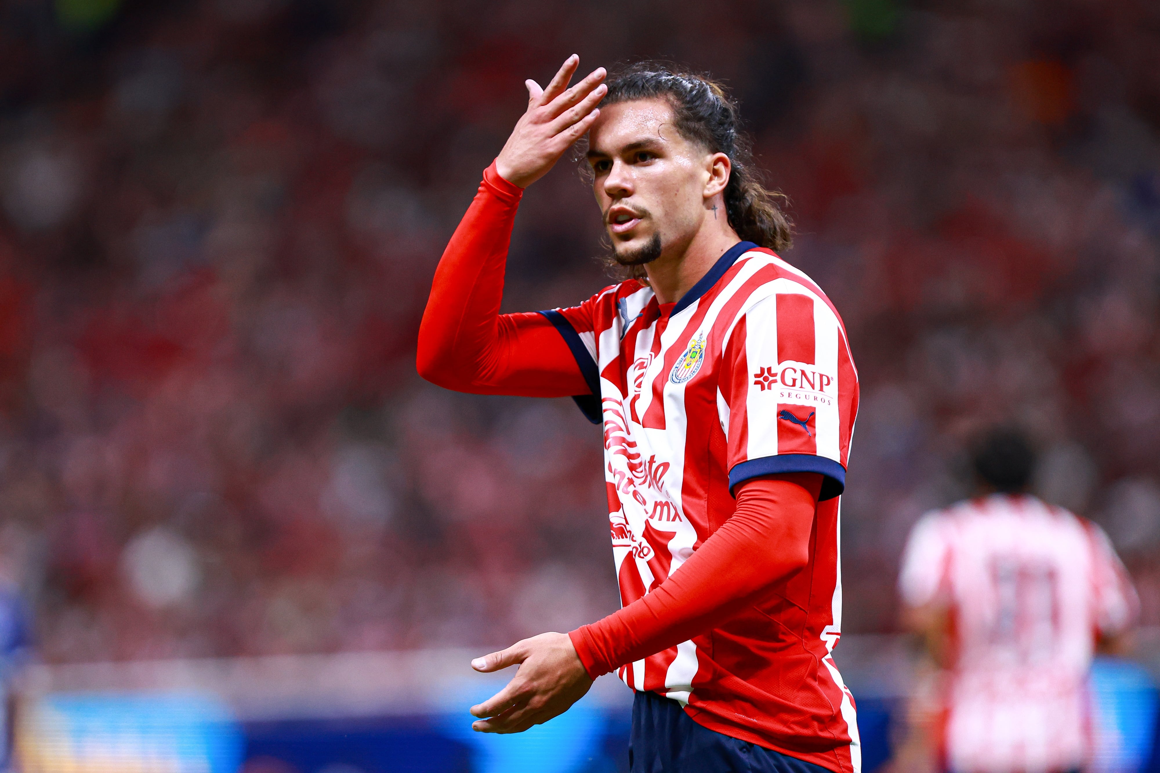 Cade Cowell con Chivas
