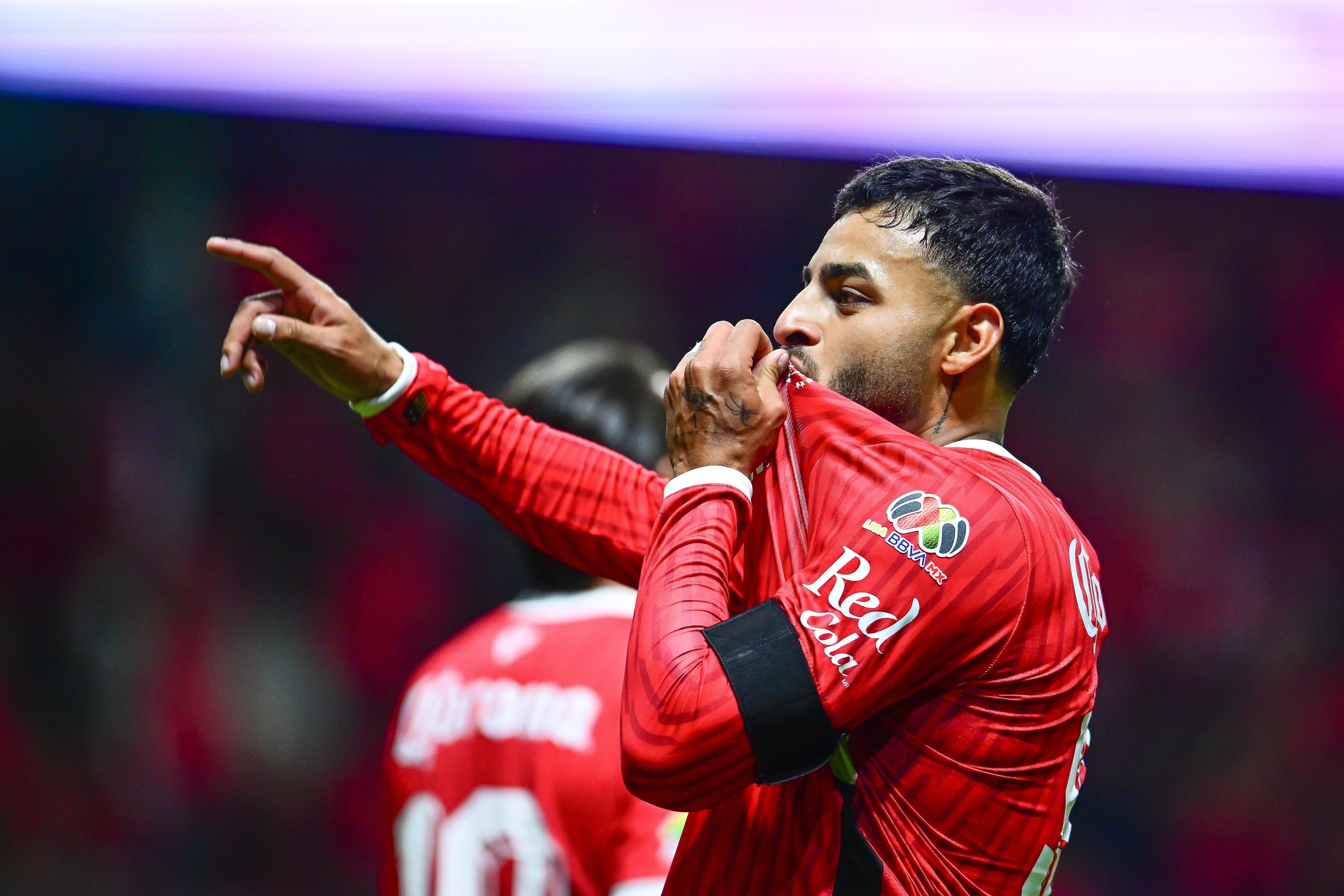 Aleixs Vega en el Toluca vs Chivas de la Liga MX.