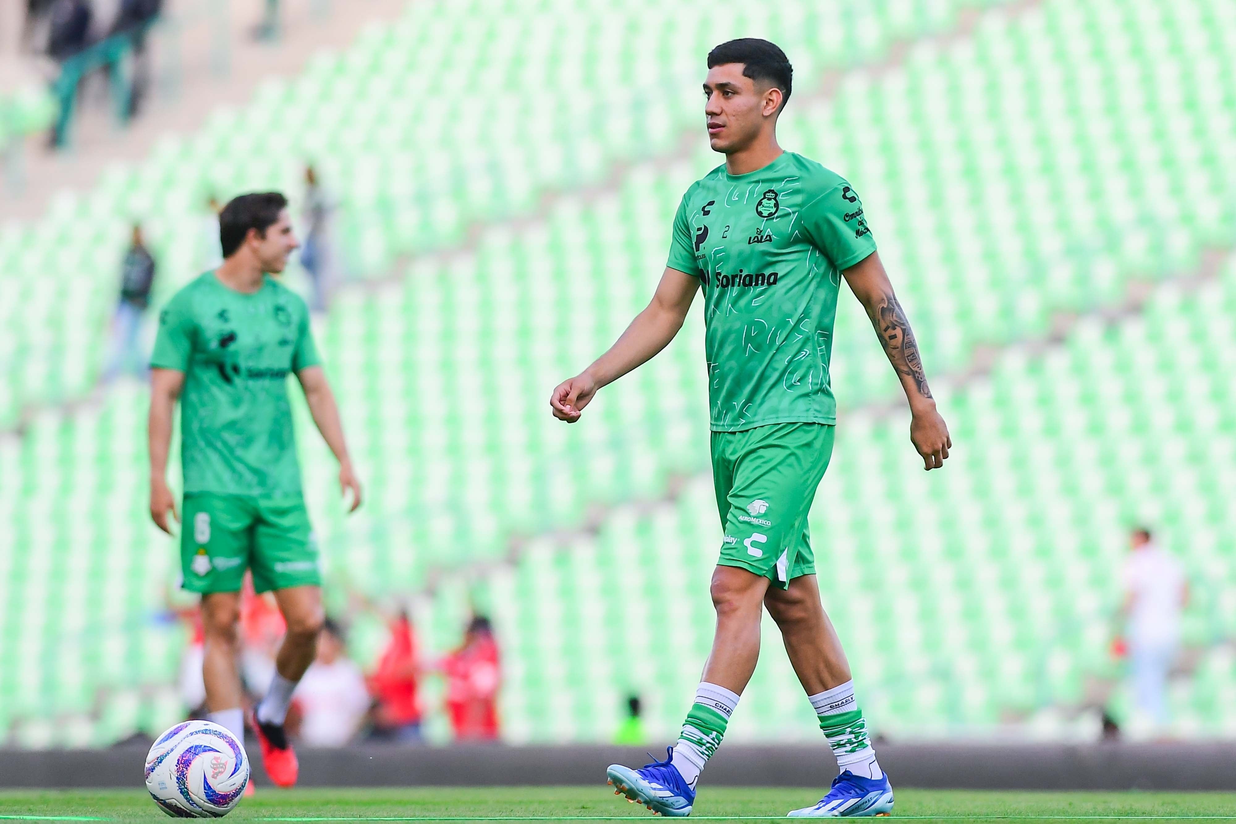 Omar Campos con Santos Laguna.