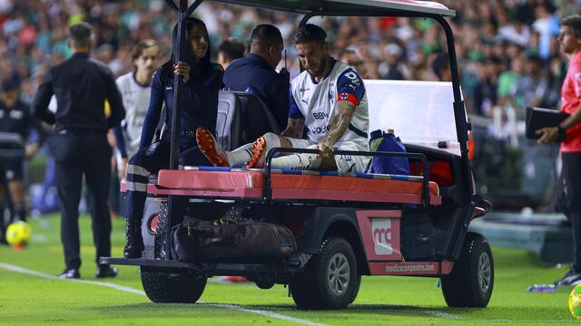 Sergio Ramos sufrió una lesión muscular en el partido entre Monterrey y León.