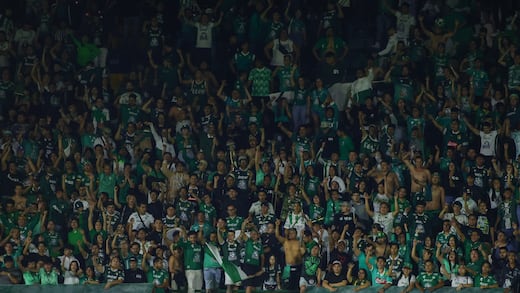 La insólita razón por la cual sacaron del Estadio Azulcrema a dos fans del Club León