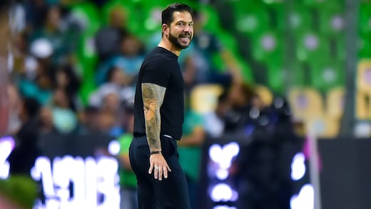 Benjamín Mora le pone el ejemplo a Fernando Gago y asegura que él sí es un profesional