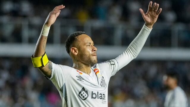 El espectacular sombrerito de Neymar en su regreso al Santos; dejó maravillado a todo Brasil