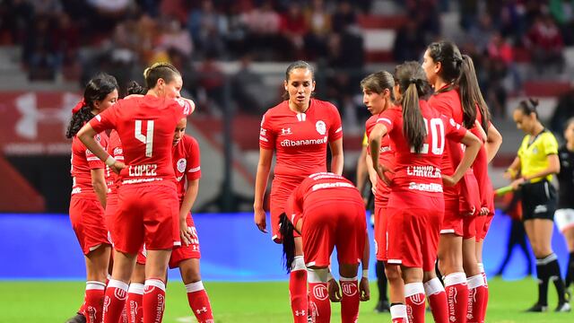 Toluca iría por estrella francesa y multicampeona en Europa para fortalecer su ataque.