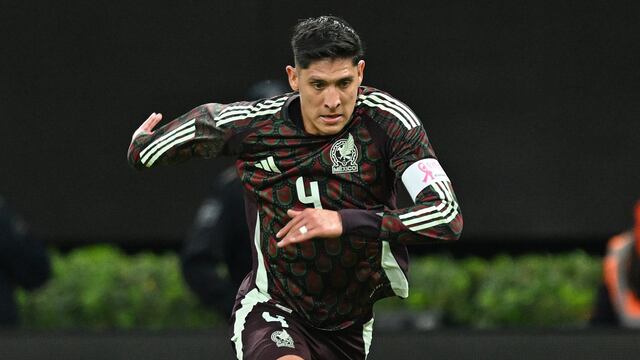 Edson Álvarez apunta a histórico europeo y jugaría Champions League