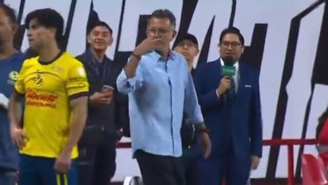 Juan Carlos Osorio se vuelve loco y amenaza a André Jardine en el Tijuana vs América