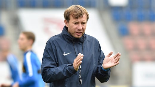 UEFA castiga de por vida a Petr Vlachovsky por grabaciones a futbolistas