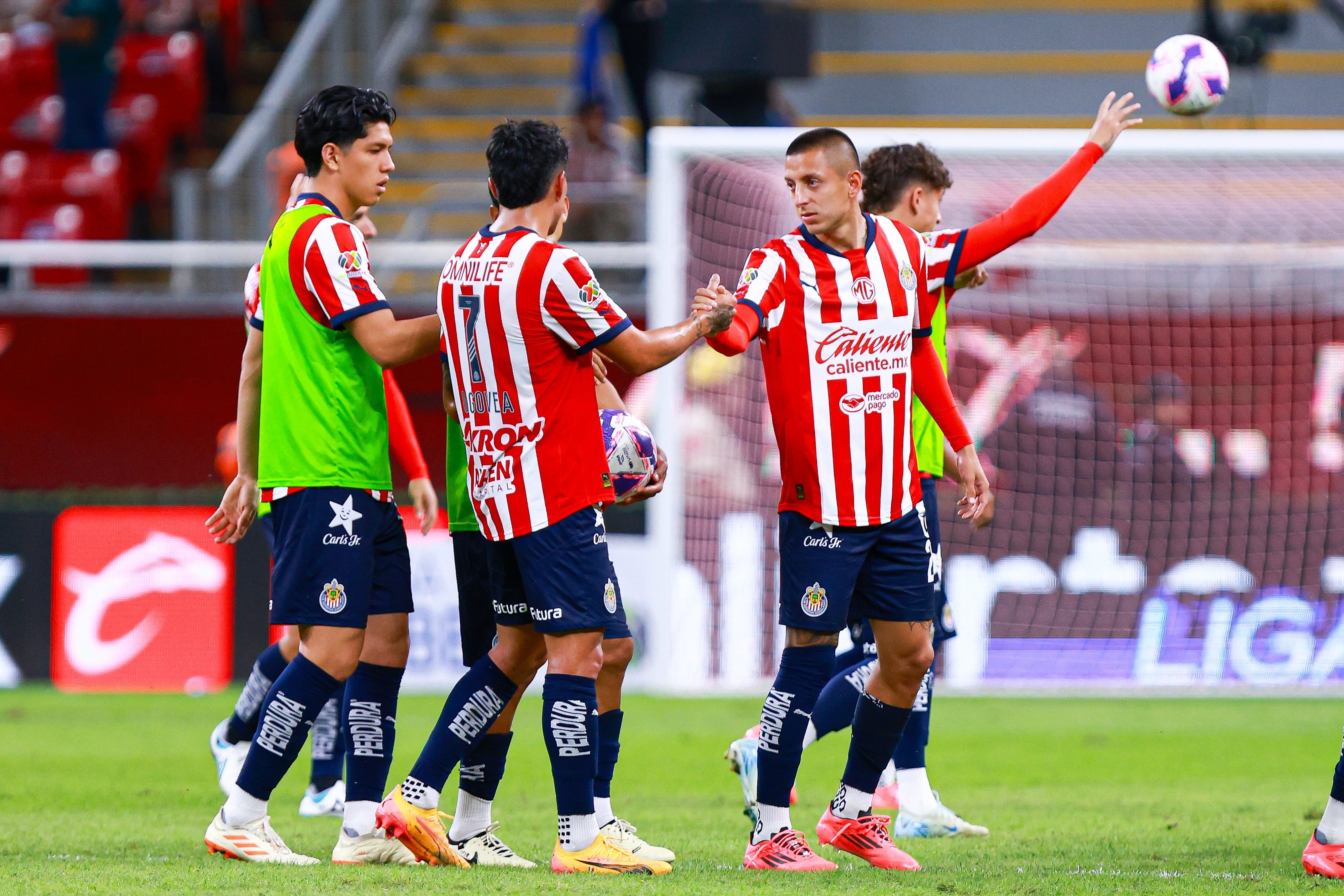 Piojo Alvarado sufre lesión