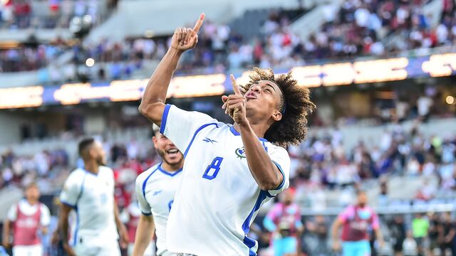 Adalberto Carrasquilla con la selección de Panamá.