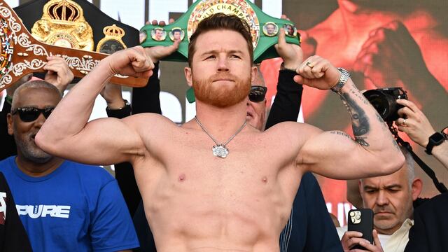 Canelo Álvarez en pesaje.