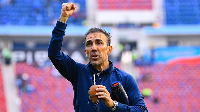 Cruz Azul también se quedaría sin técnico interino; reportan problemas entre Vicente Sánchez e Iván Alonso