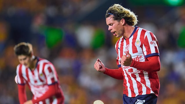 Cade Cowell con el Club Chivas