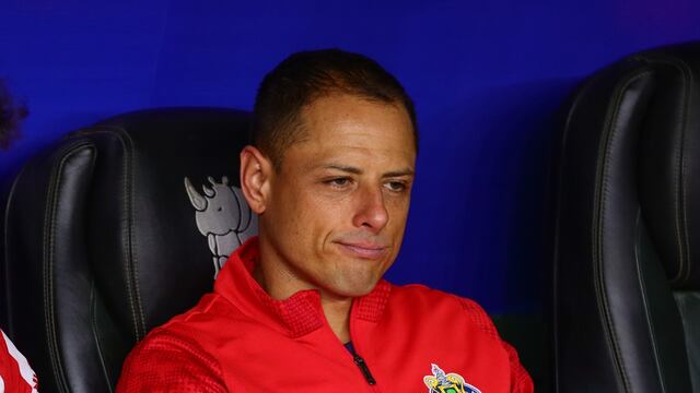 ¿Regresa al Manchester United? Revelan que Chicharito quiere retirarse en el futbol inglés.