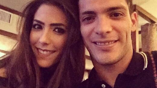 VIDEO: Raúl Jiménez recibe un fuerte golpe en el partido Arsenal vs Wolverhampton