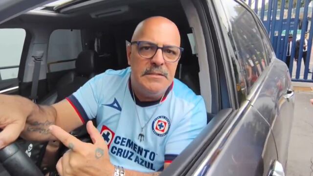 Juan Carlos Casasola le mienta la madre a Uriel Antuna por salir de Cruz Azul