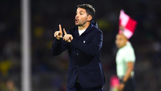 Nicolás Larcamón aclaró la situación de Kevin Mier y Willer Ditta tras no reportar a tiempo con Cruz Azul