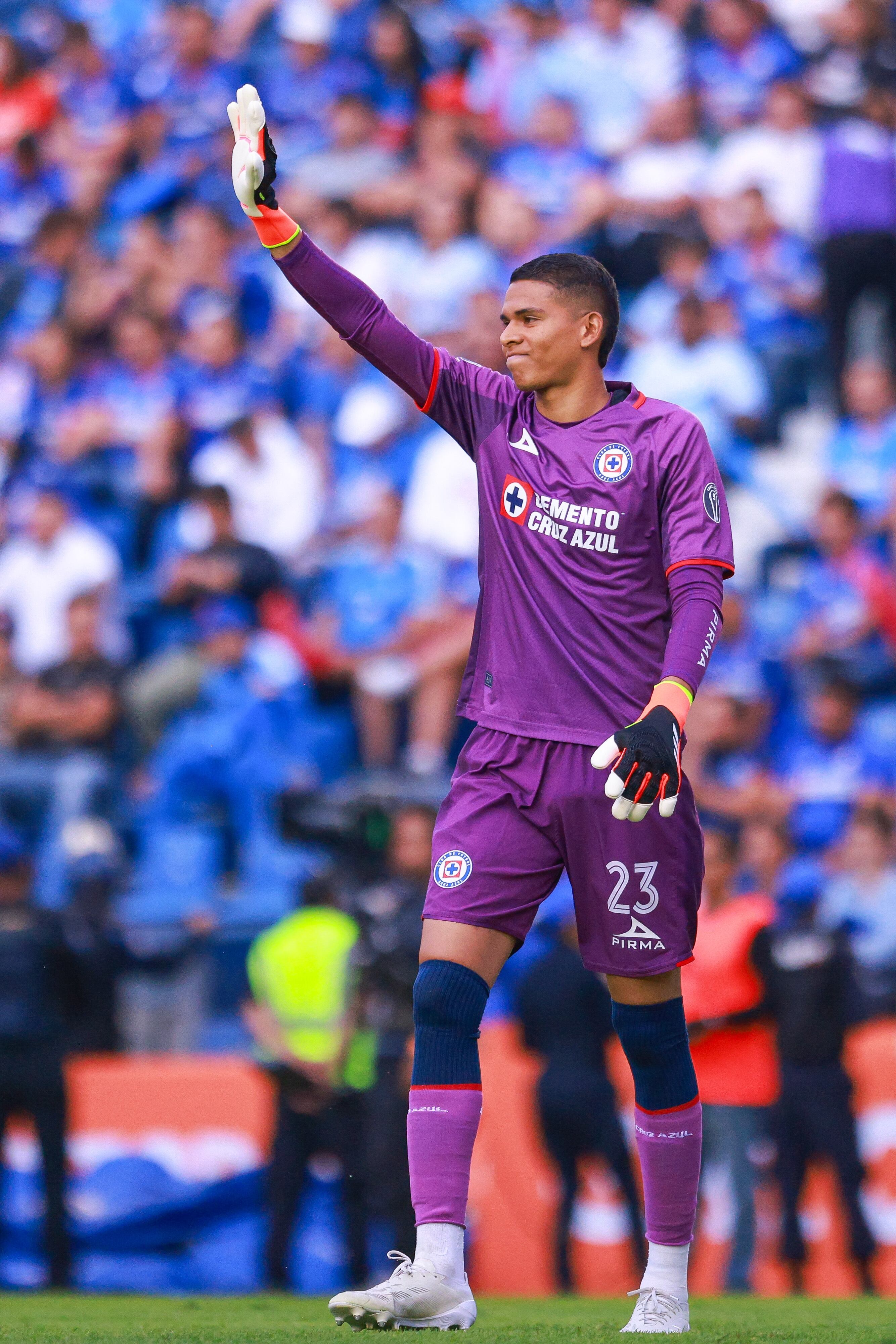 Kevin Mier con Cruz Azul.