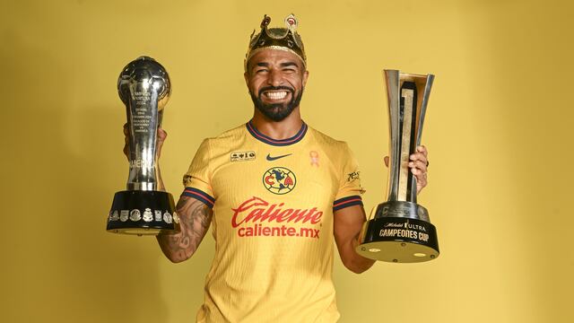 Rodrigo Aguirre con el Club América.