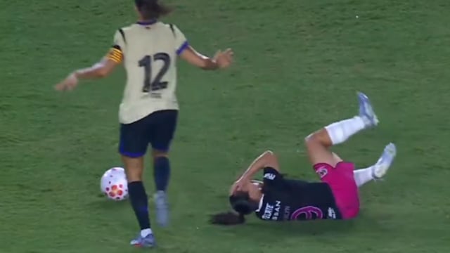 Reporte médico de Charlyn Corral, quien recibió una terrible patada en el Juego de Estrellas vs FC Barcelona
