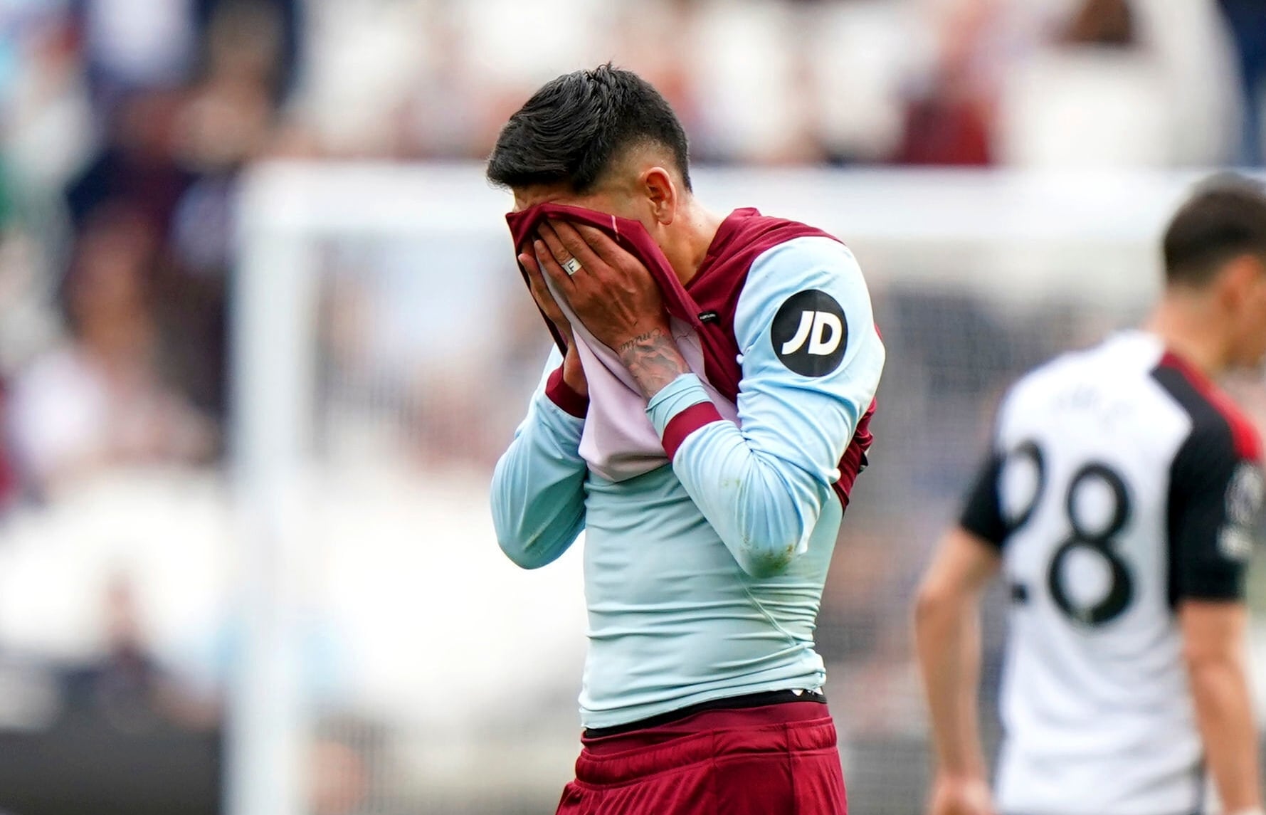 Edson Álvarez con el West Ham