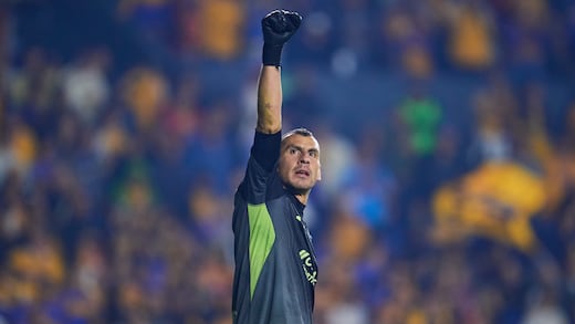 Javier Alarcón quiso humillar a Nahuel Guzmán y Eduardo Brizio lo terminó exhibiendo