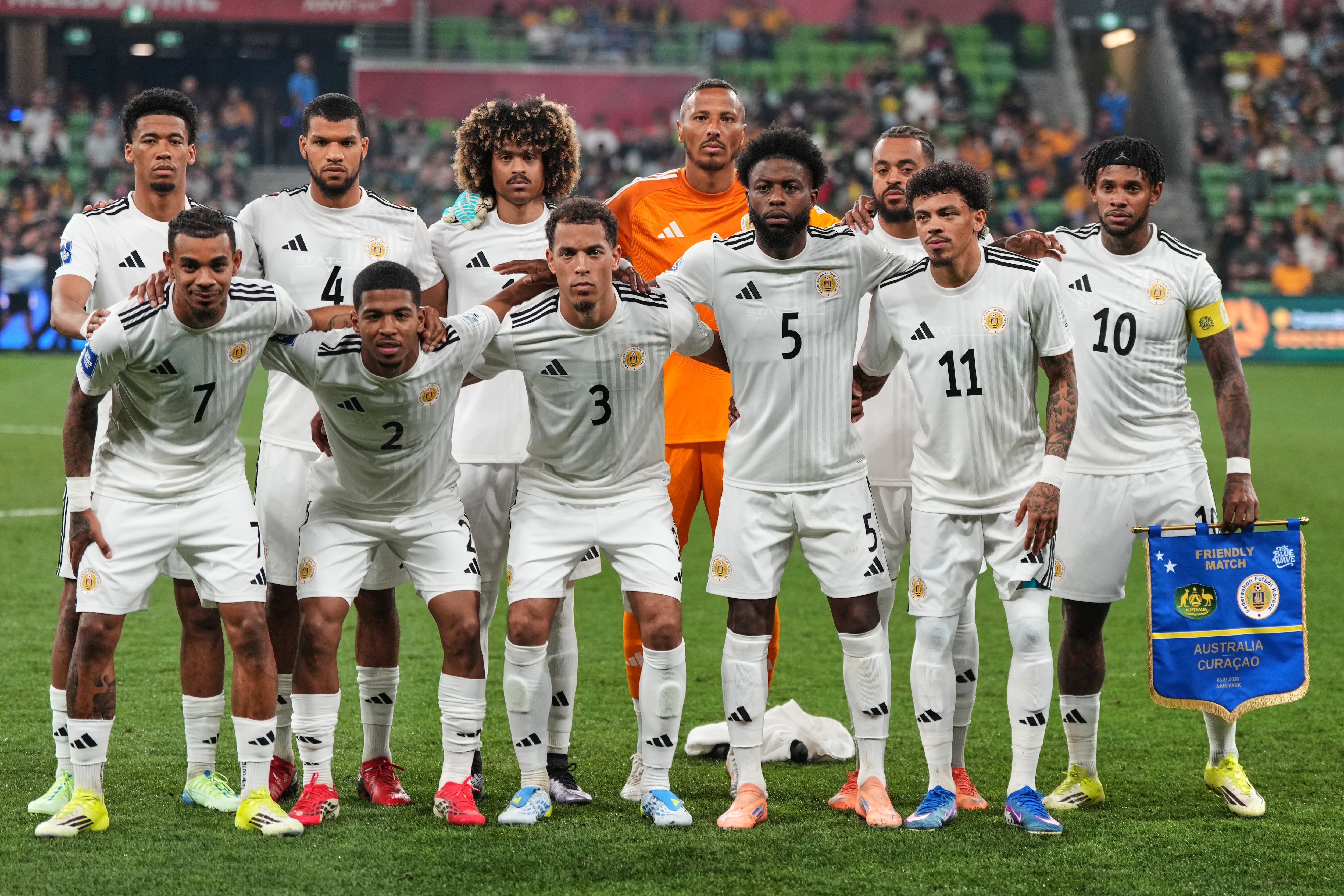 Entrenador de Curazao renuncia al cargo a un mes del Mundial 2026.
