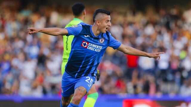 Piojo Alvarado, en su paso por Cruz Azul.
