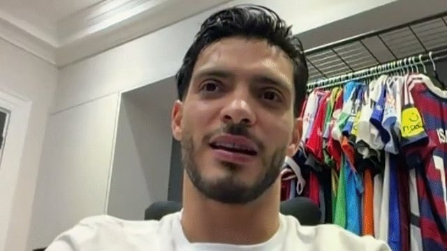 Raúl Jiménez sale a aclarar sus palabras contra la afición mexicana